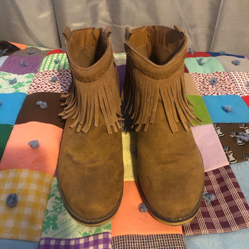 Mossimo Boot Size 7.5